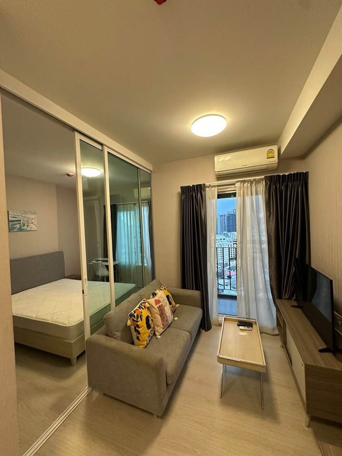 ขายคอนโดรัชดา ห้วยขวาง : 📢🔥FOR SALE>> Chapter One Eco Ratchada - Huaikwang>> ขายราคาต่ำกว่าตลาด ✨✨ ห้องสวย ราคาดี ชั้น 20 ขนาด  29.22 ตรม.  อาคาร A ใกล้ MRT ห้วยขวาง #LV-MO1539