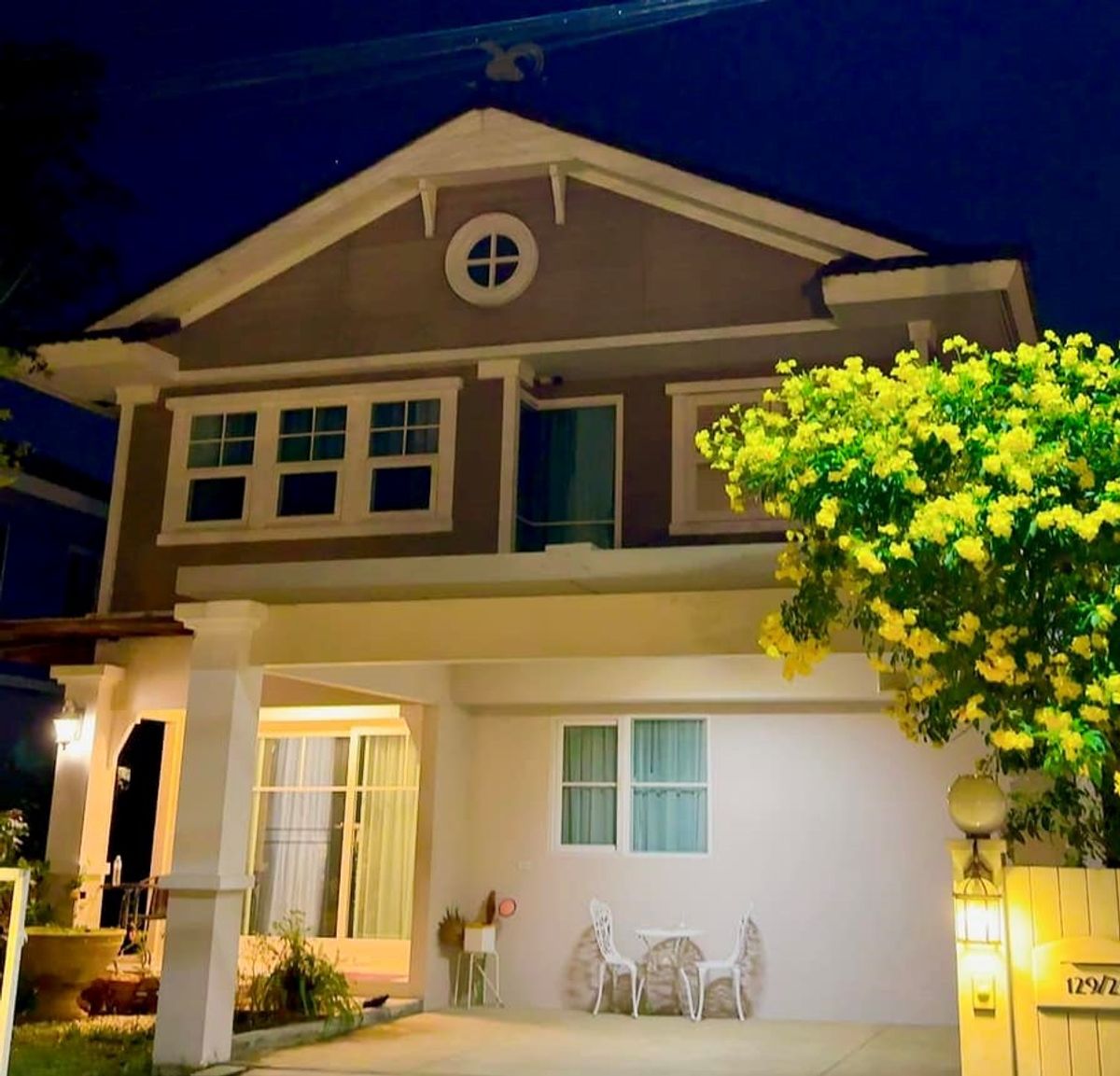 ให้เช่าบ้านสมุทรปราการ สำโรง : CH01424 ให้เช่าบ้านเดี่ยว ชัยพฤกษ์ ศรีนครินทร์ Chaiyaphruek Srinakharin ว่างพร้อมอยู่  หน้าบ้านวิวติดสวน ใกล้โรงพยาบาลเปาโล 