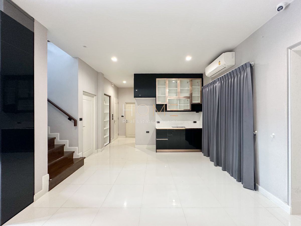 ขายบ้านปิ่นเกล้า จรัญสนิทวงศ์ : 🔥 HOT DEAL!  ในย่านราชพฤกษ์ต้น 📍 บางกอก บูเลอวาร์ด ซิกเนเจอร์ สาทร - ราชพฤกษ์ / 4 ห้องนอน (ขาย), Bangkok Boulevard Signature Sathorn - Ratchaphruek / 4 Bedrooms (FOR SALE) BALL147