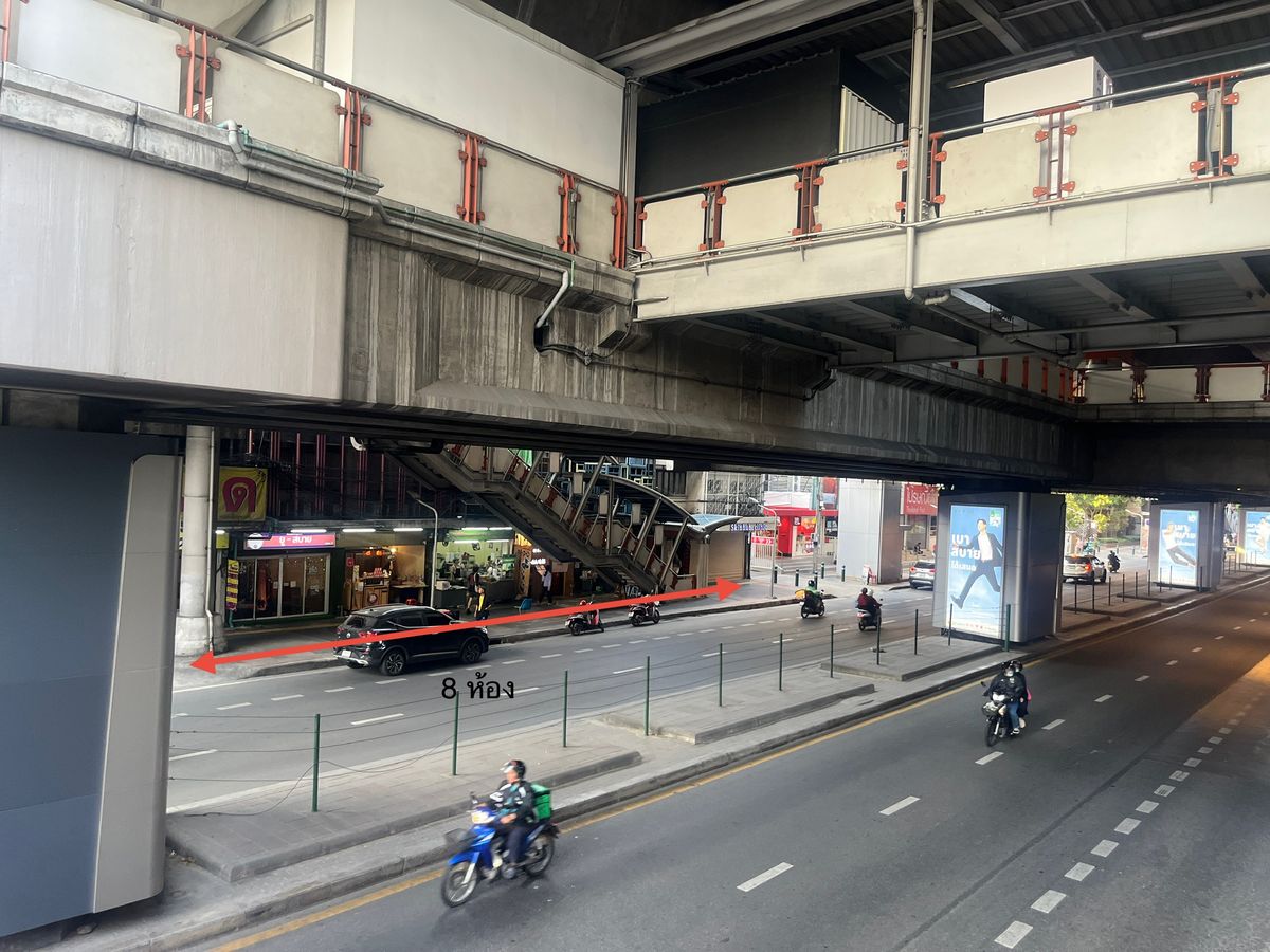 For SaleShop HouseSapankwai,Jatujak : Commercial building next to BTS Saphan BTS station