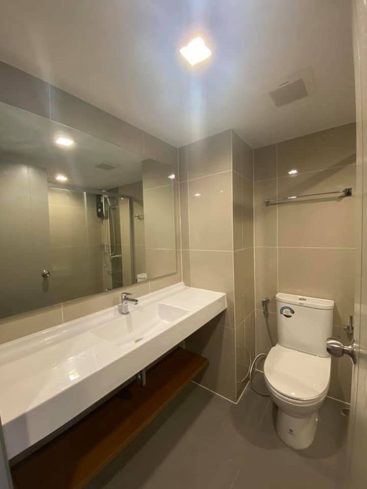 For SaleCondoRama9, Petchburi, RCA : Urgent sale 🔥 IDEO NEW RAMA 9🔥 Convenient transportation near Airport Link Ramkhamhaeng (PS63642)