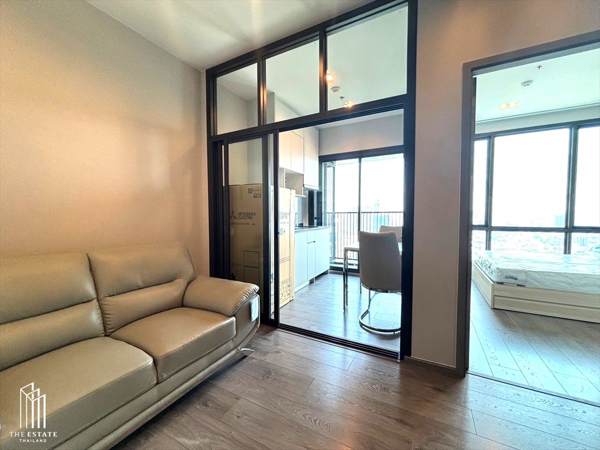 ขายคอนโดลาดพร้าว เซ็นทรัลลาดพร้าว : For sale Whizdom Avenue Ratchada-Ladprao ชั้นสูง ทิศใต้ วิวเมือง 31.15 sq.m. 1 Bedroom @ 4.98 MB