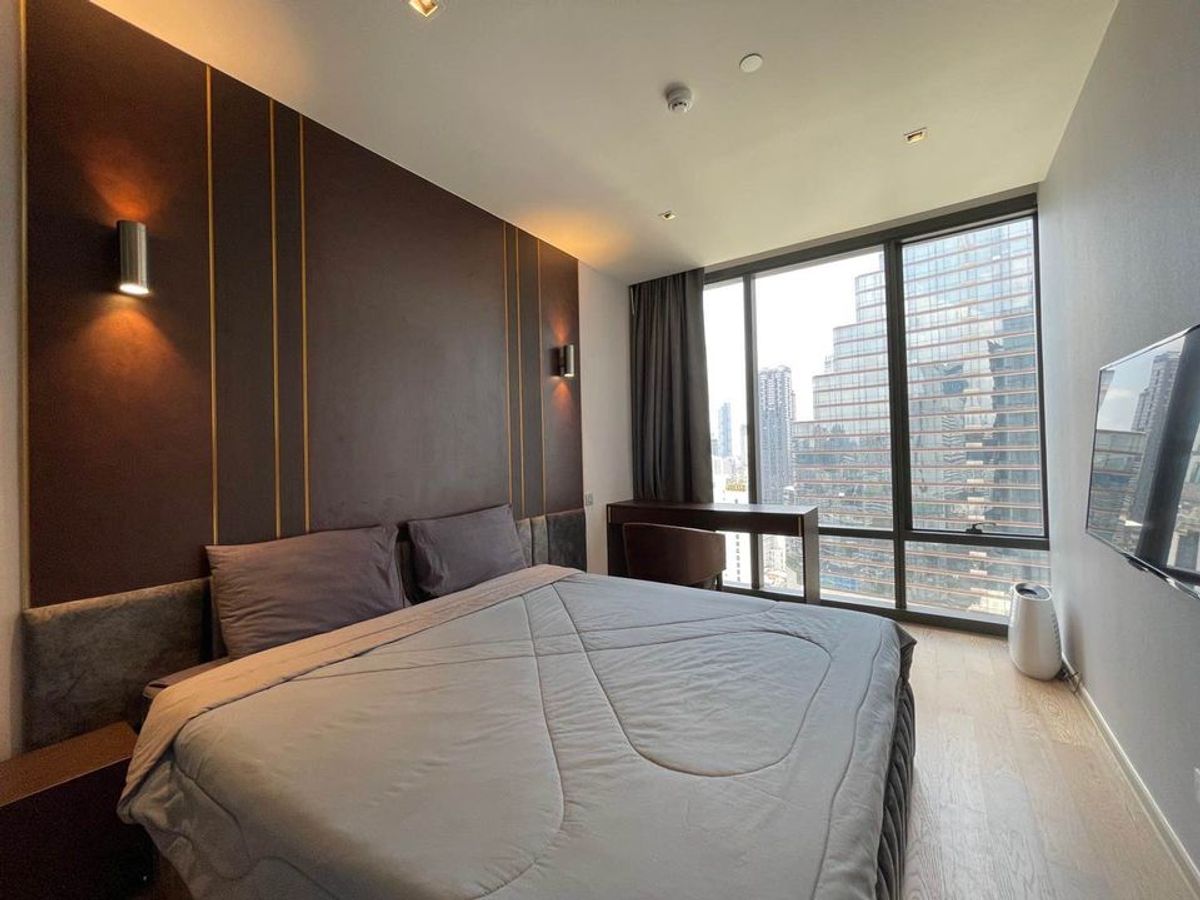 For SaleCondoSilom, Saladaeng, Bangrak : Ashton Silom【𝐒𝐄𝐋𝐋 & 𝐑𝐄𝐍𝐓】🔥Luxury and classy life big city center Modern design, simple and elegant, complete with all functions 🔥 Contact Line ID: @hacondo