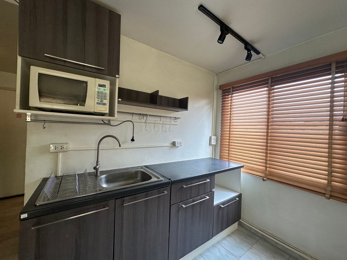 For RentCondoLadprao101, Happy Land, The Mall Bang Kapi : Condo for rent City Villa Condo Lat Phrao 130 corners