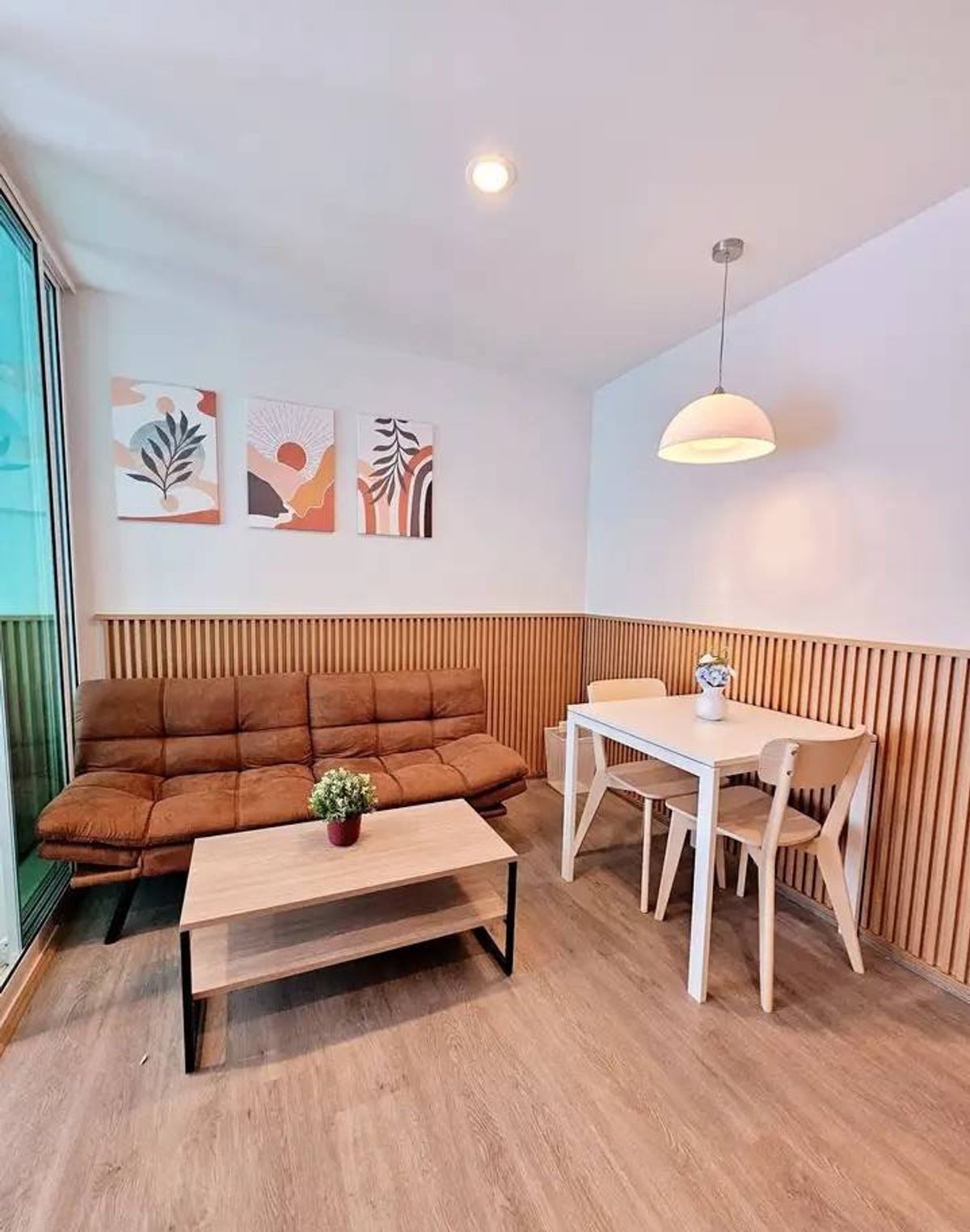 For RentCondoBangna, Bearing, Lasalle : Rent a Regent Home Bangna, 15th floor, beautiful decoration room Swimming pool view