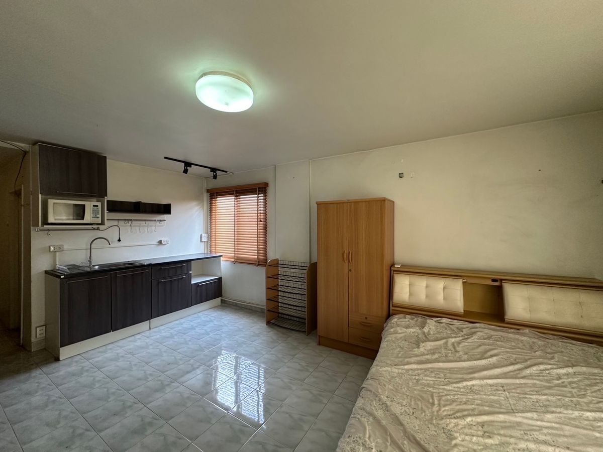 For RentCondoLadprao101, Happy Land, The Mall Bang Kapi : Condo for rent City Villa Condo Lat Phrao 130 corners