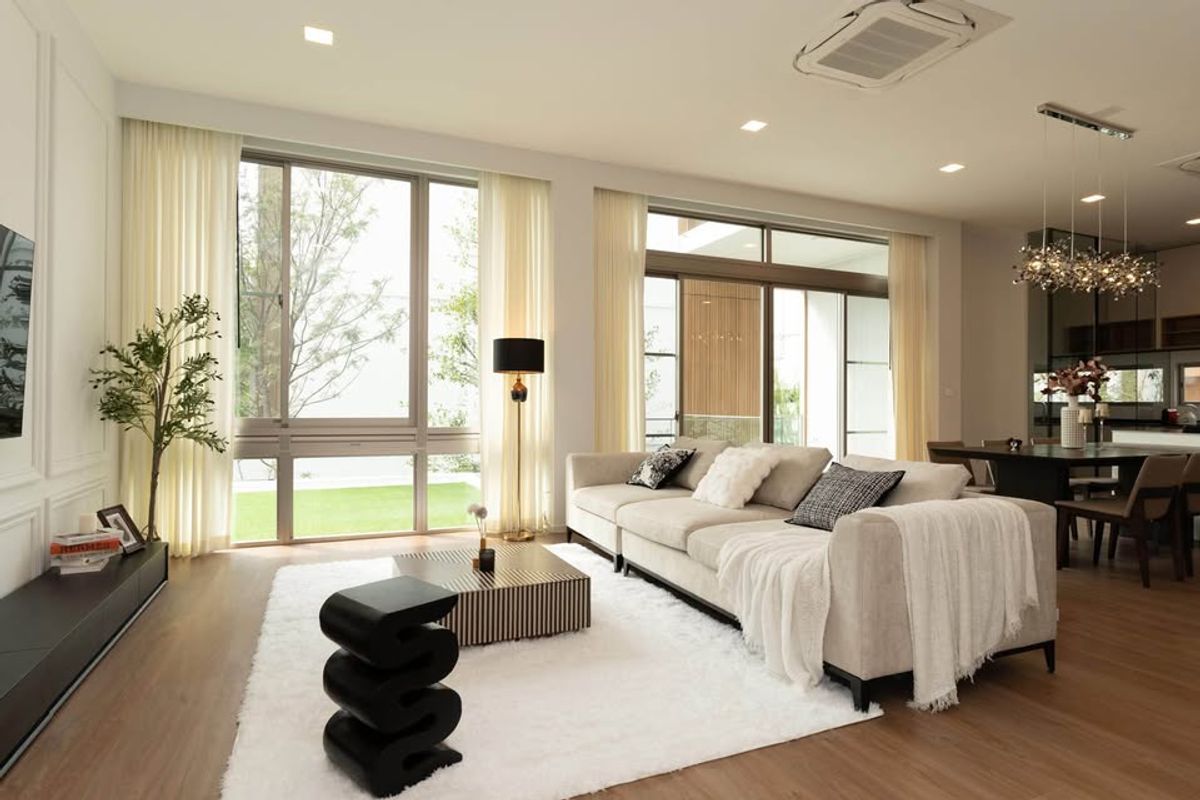 For RentHousePattanakan, Srinakarin : 🔴𝟮𝟱𝟬, 𝟬𝟬𝟬 𝟬𝟬𝟬 🔴🏘🏠 🔴🏘🏠 Detached house, Vive, Krungthep Krita ✅ Beautiful house, good location, near the mall 🎉🎉 Welcome to service 🙏 Interested to say hello (answer very quickly): 📱 Property code 6803-1906 📱: ID LINE:@bbcondo88