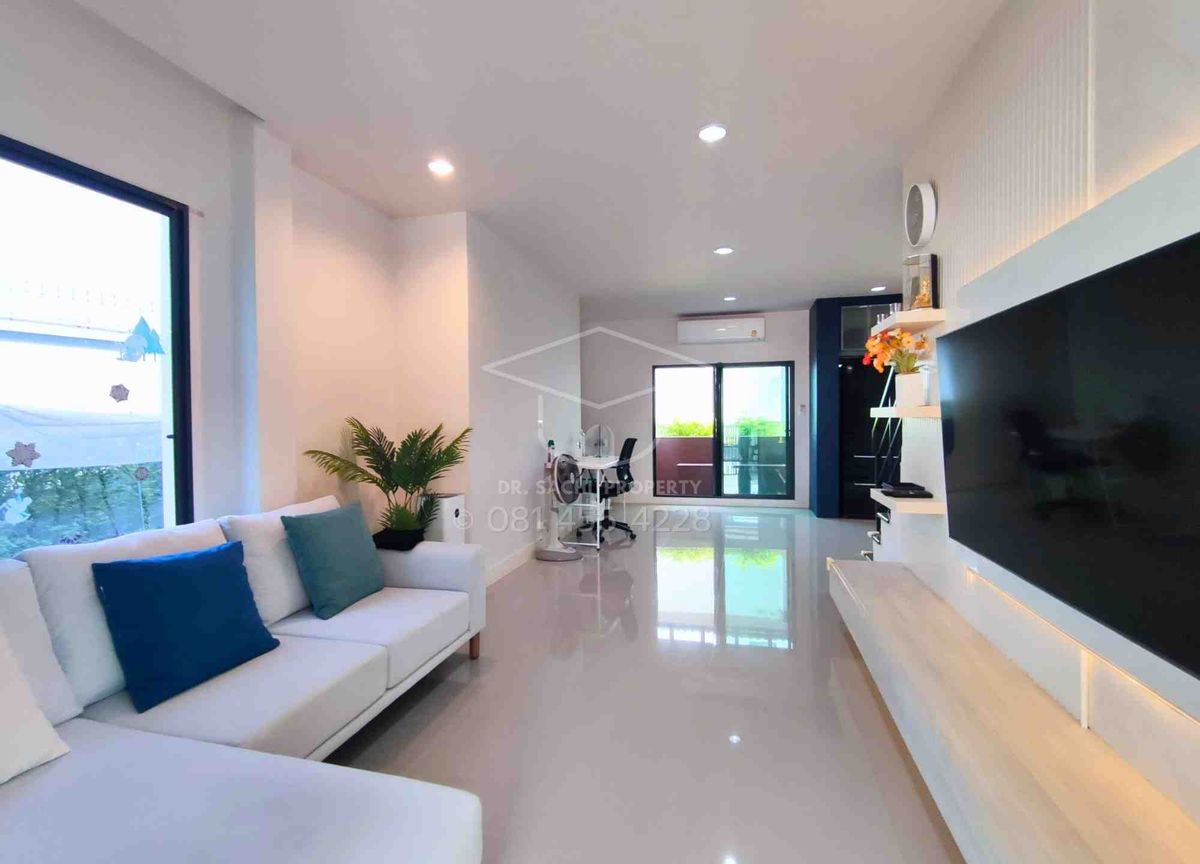 For SaleHouseChiang Rai : House for sale, Nirat Chiang Rai, beautifully decorated in Modern Lanna style