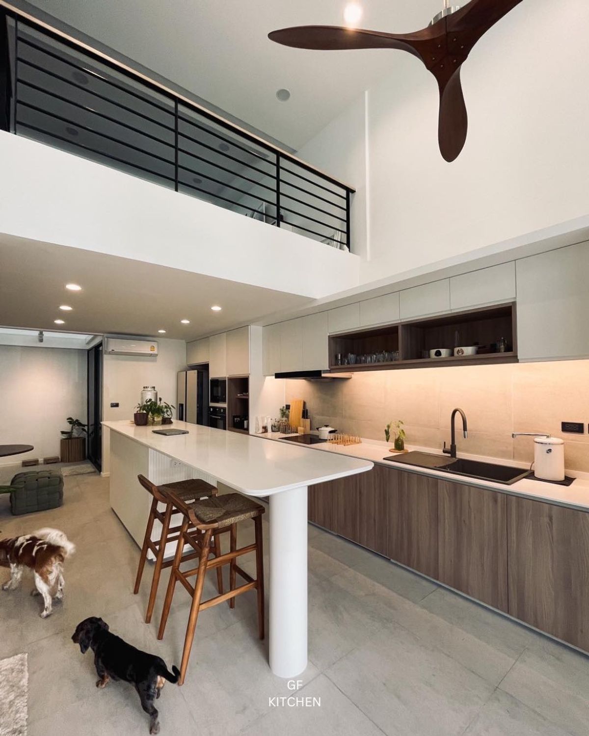 ให้เช่าทาวน์โฮมพัฒนาการ ศรีนครินทร์ : 🧡 ให้เช่า Cozy Townhome BTS อ่อนนุช 🧡 พร้อมเฟอร์นิเจอร์ครบครัน อนุญาตให้เลี้ยงสัตว์ได้ทุกขนาด!! S2501-360  