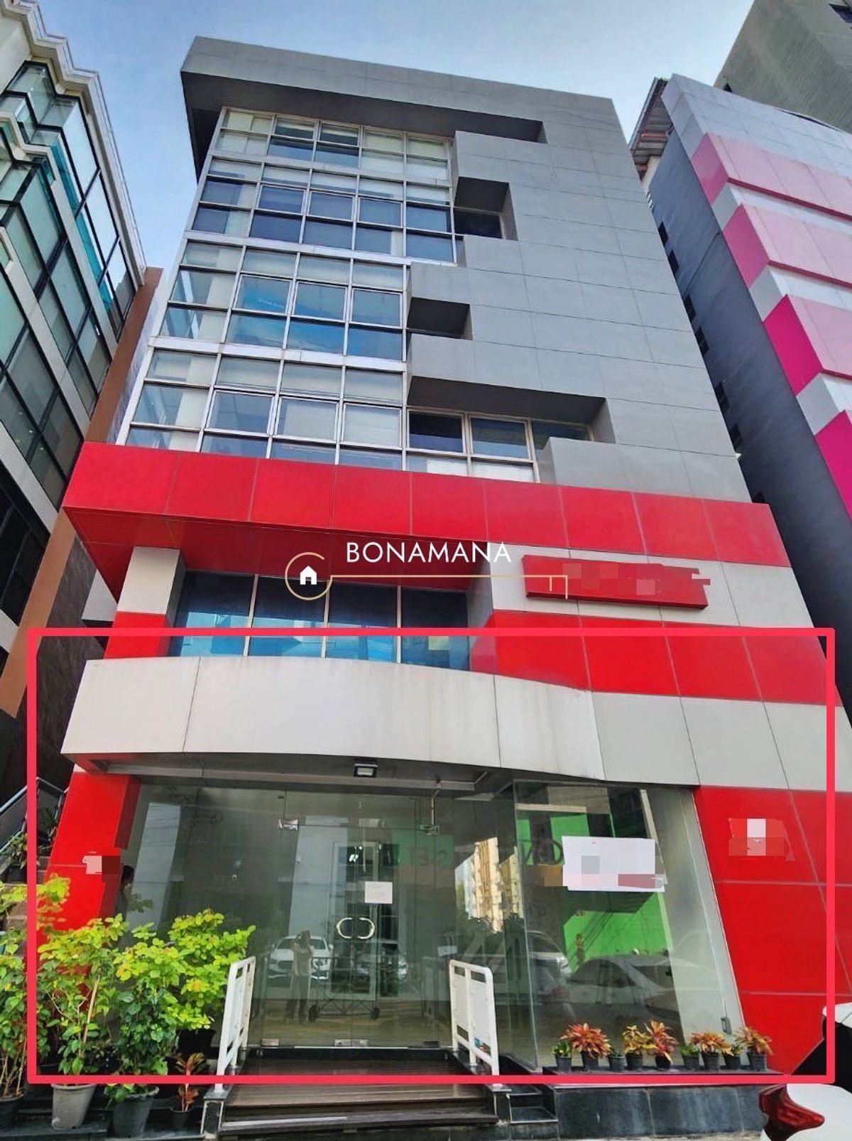 ให้เช่าร้านค้า/ตลาดนัดรัชดา ห้วยขวาง : ให้เช่า โชว์รูม/พื้นที่ธุรกิจ ชั้น 1 รัชดาภิเษก (MRT รัชดาภิเษก 120m)