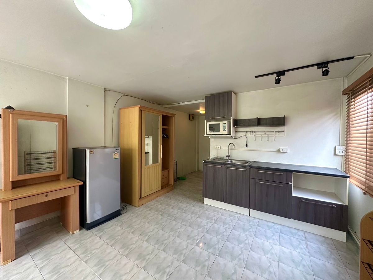 For RentCondoLadprao101, Happy Land, The Mall Bang Kapi : Condo for rent City Villa Condo Lat Phrao 130 corners