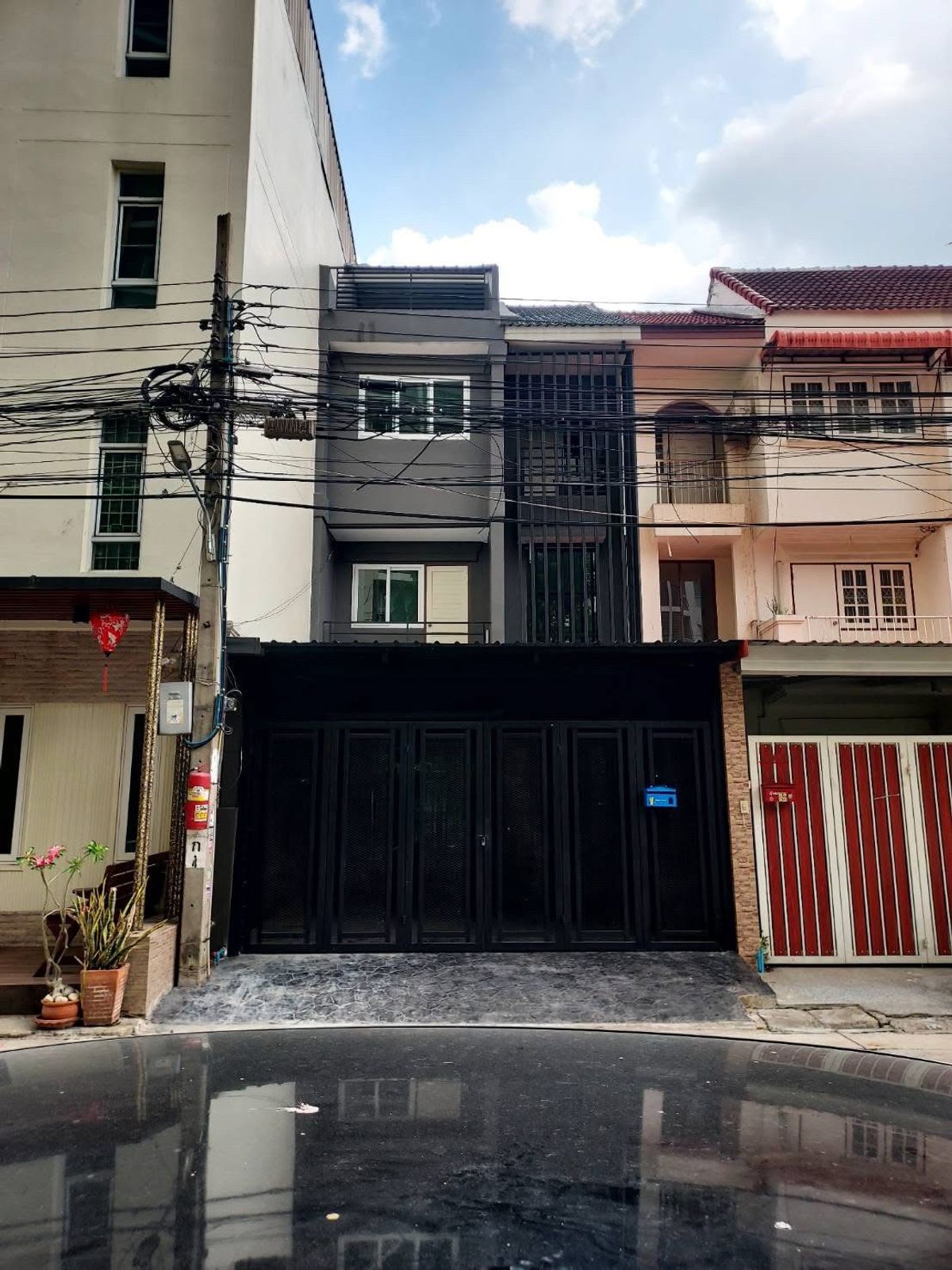 For RentTownhomeOnnut, Udomsuk : Building/Townhome for rent, 4 storey, Soi Watchachiratham Satit 12, near BTS Punnawathee, True Digital Park 101