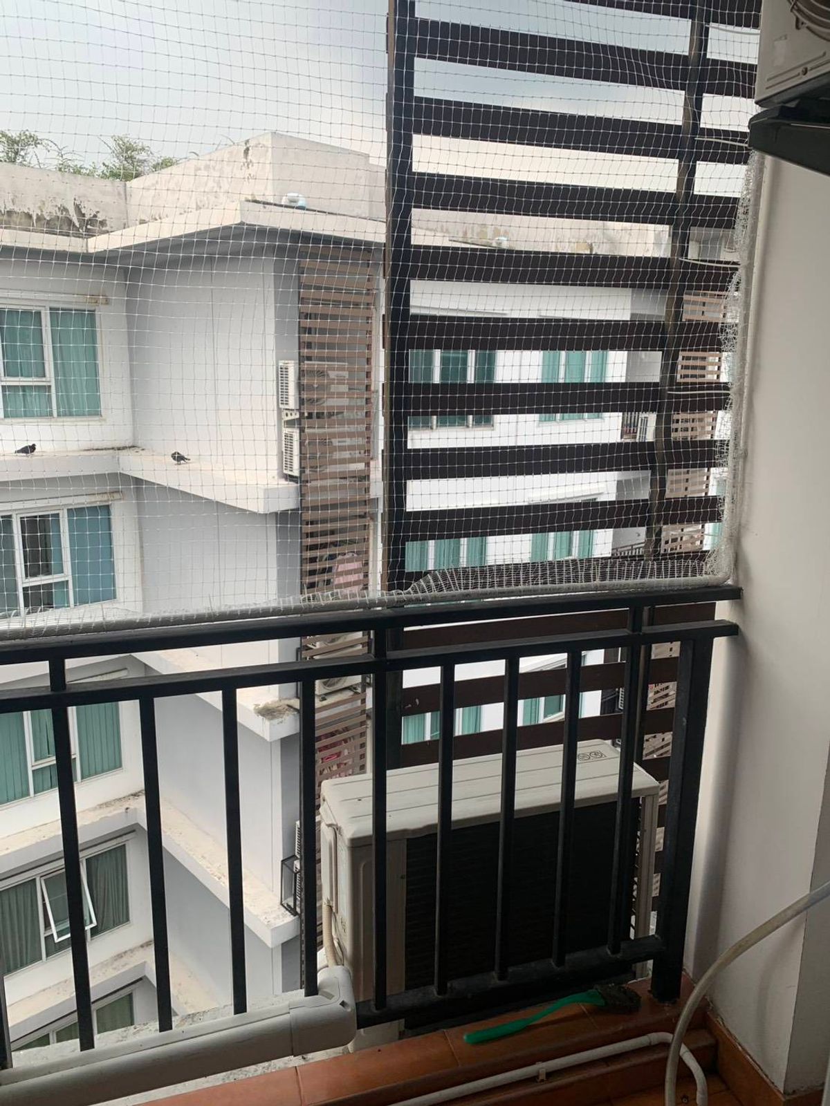 ขายคอนโดพระราม 5 ราชพฤกษ์ บางกรวย : ขายคอนโดรีเจ้นท์โฮมเฟส 25 ติวานนท์ ห้อง 31.42 ตรม. ตึก D ชั้น 8 วิวรถไฟฟ้า ห้องสวยมาก เฟอร์และเครื่องใช้ไฟฟ้าครบ ขาย 1.50 ล้านบาท 