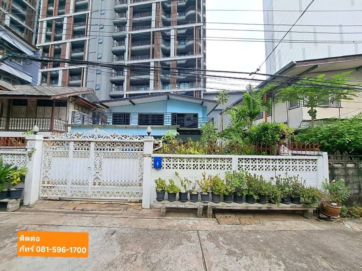 For SaleHouseSukhumvit, Asoke, Thonglor : House for sale with land 46 sq.w., Sukhumvit 65, requesting Chaiyapruek separation 5
