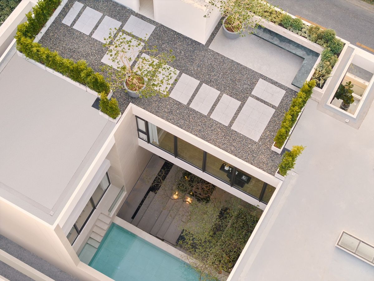 ขายบ้านโชคชัย4 ลาดพร้าว71 : 🏡 ELIVA Private Residences | The True Definition of Luxury Living 🏡