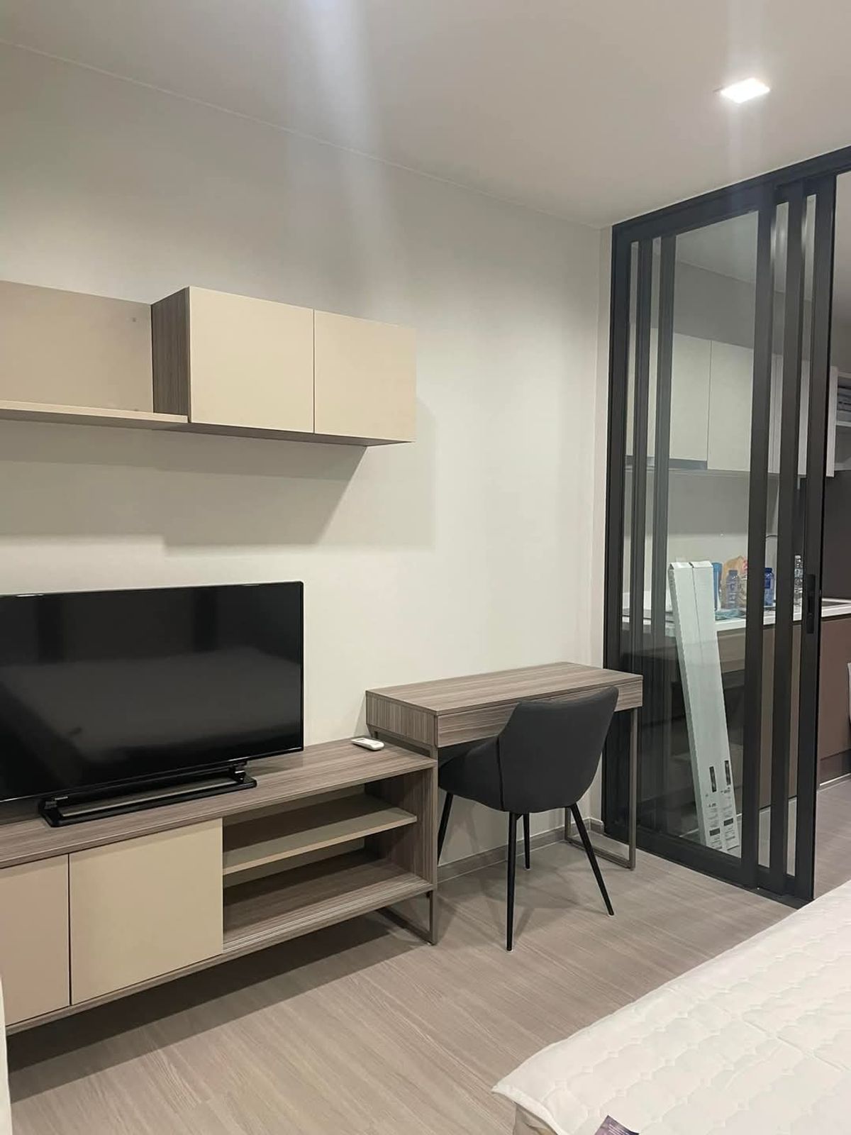 ให้เช่าคอนโดท่าพระ ตลาดพลู วุฒากาศ : OMG1352  < ว่าง 1 เมษา 69 >  สตูดิโอสวย ให้เช่า [ ไลฟ์ สาทร เซียร์รา ]