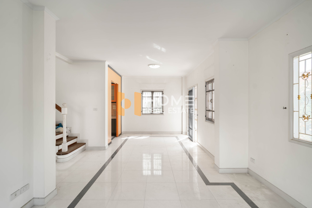 ขายบ้านมีนบุรี-ร่มเกล้า : บ้านทิศมงคล ✨ พาร์คเวย์ ชาเล่ต์ รามคำแหง / 3 ห้องนอน (ขาย), Parkway Chalet Ramkhamhaeng / 3 Bedrooms (FOR SALE) AA291