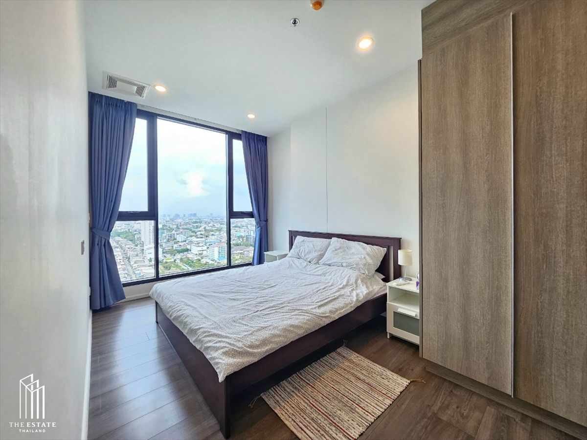 ให้เช่าคอนโดอ่อนนุช อุดมสุข : For rent Whizdom Essence ชั้นสูง ได้วิวเมือง ห้องตำแหน่งมุม layout ห้องแบบหน้ากว้าง @40,000 Baht