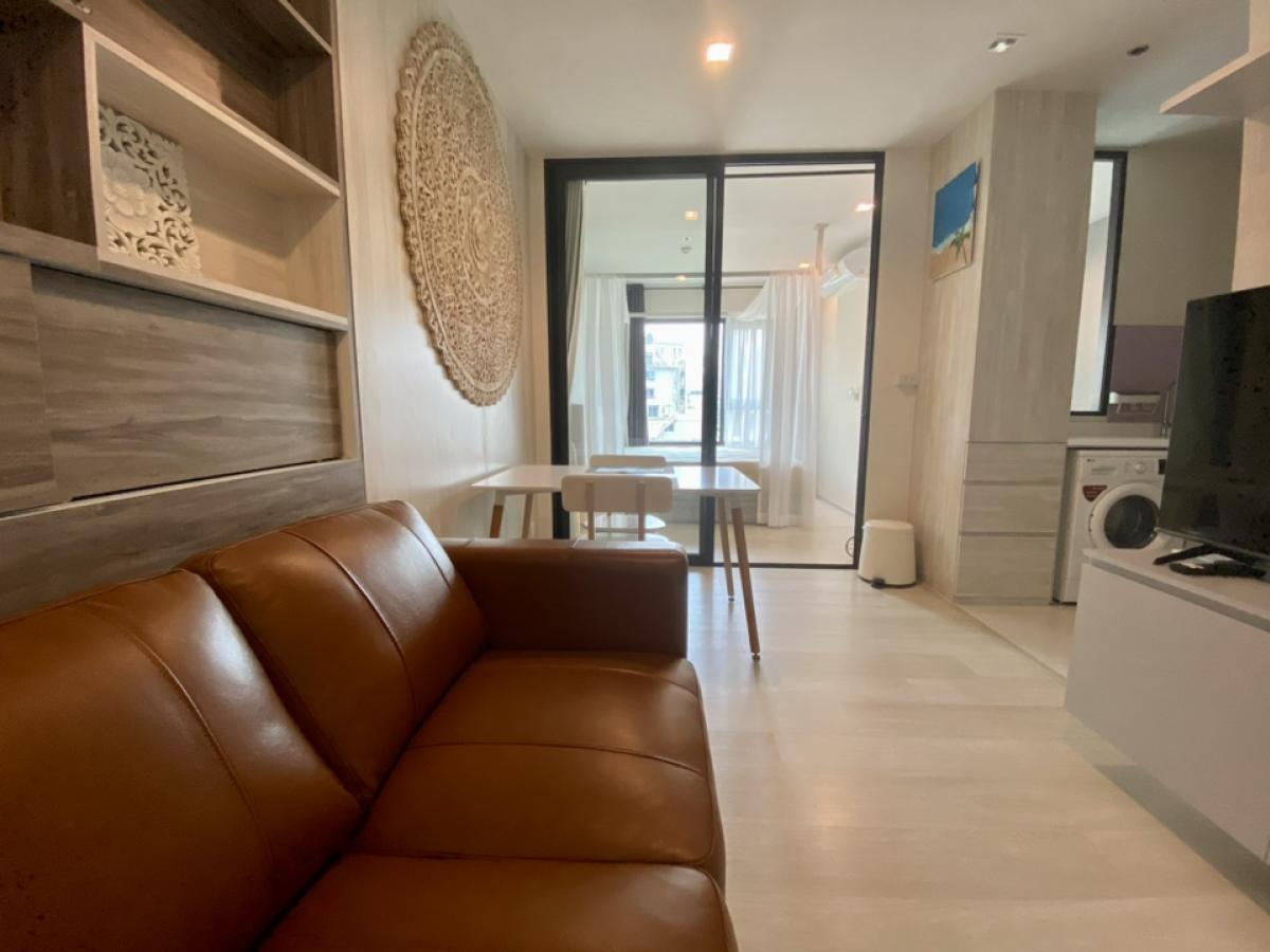 For RentCondoWitthayu, Chidlom, Langsuan, Ploenchit : Room for rent at Life One Wireless condo 35 square meters, 6th floor