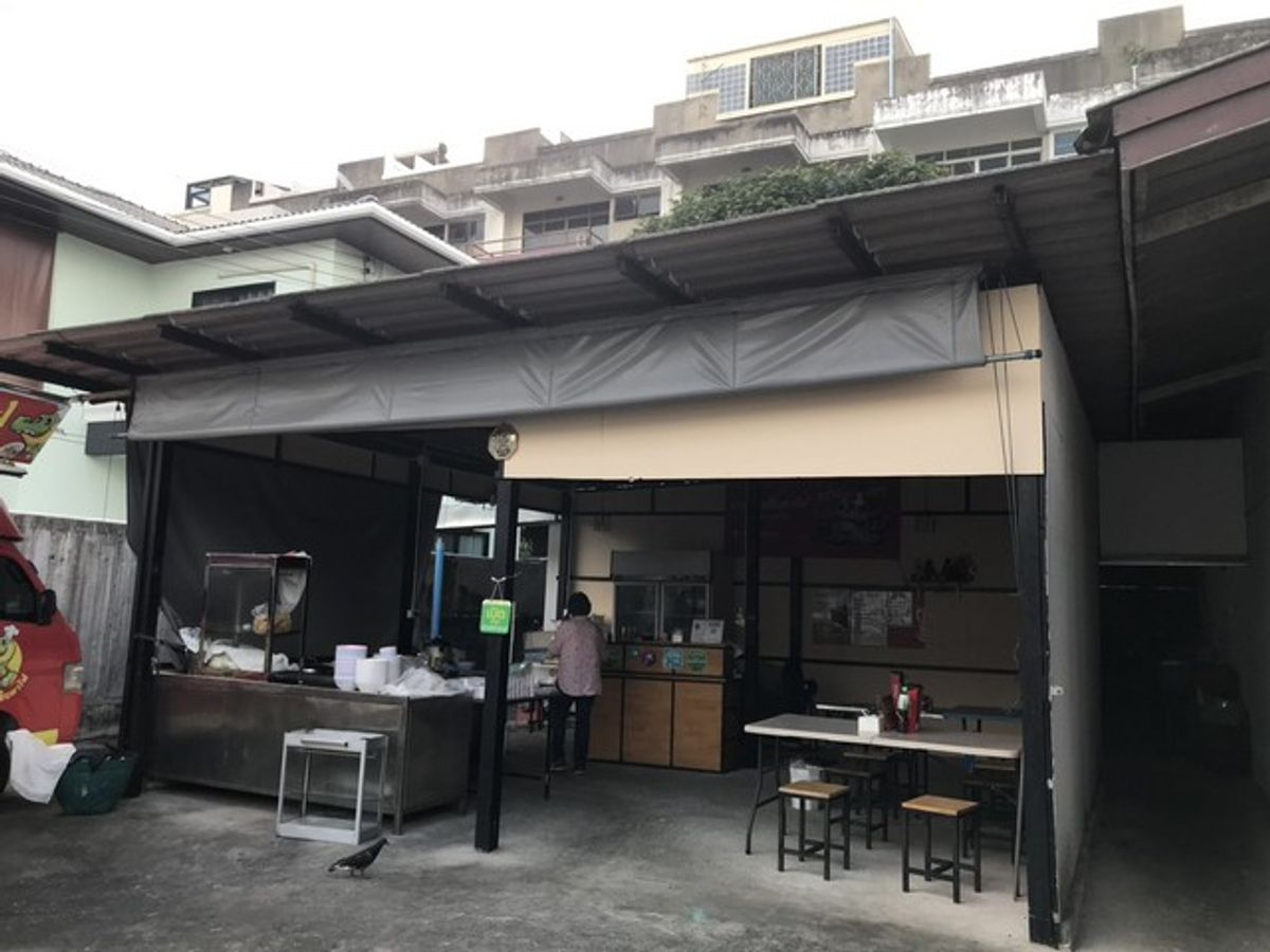 For RentHousePattanakan, Srinakarin : HR2331 for rent, house and small warehouse, land area 120 sq.m., Soi Phatthanakan 50, suitable for a delivery restaurant