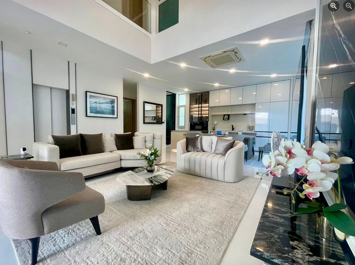 ให้เช่าบ้านเลียบทางด่วนรามอินทรา : 🏡 Luxury Home for Rent | VIVE Ekkamai - Ramintra ✨ Exclusive | Private | Move-in Ready ✨