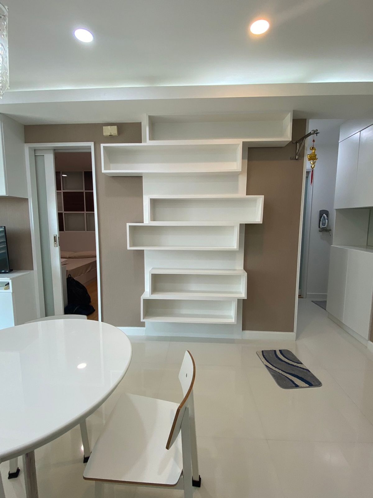 For SaleCondoRatchathewi,Phayathai : Condo for sale in the middle of Siam - Pathumwan near BTS Ratchathewi. Interested in negotiating @condobkk (with @) Code H32941