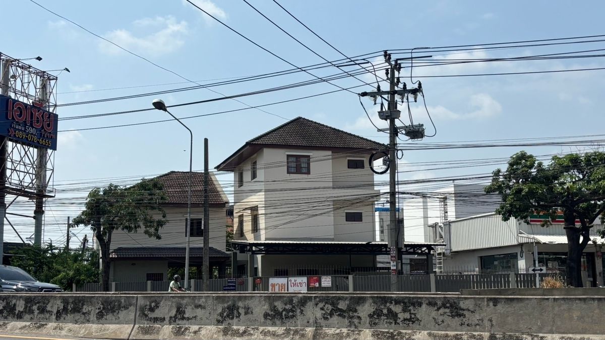 ให้เช่าโฮมออฟฟิศเกษตร นวมินทร์ ลาดปลาเค้า : 🏠For rent : Home office ที่ดินหน้ากว้างติดถนนใหญ่ ขนาด 113 ตรว. พื้นที่ใช้สอย 350 ตรม. ติดถนนประเสริฐมนูกิจ