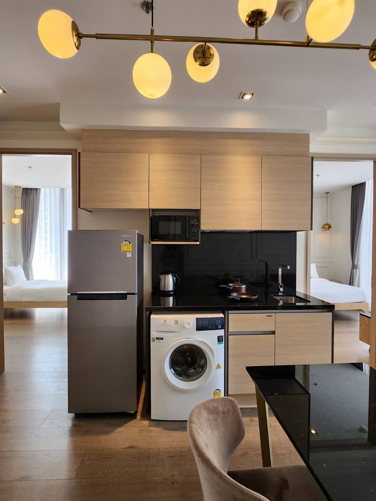 ให้เช่าคอนโดสุขุมวิท อโศก ทองหล่อ : คอนโด Park 24 ห้องสวย เฟอร์นิเจอร์ครบ พร้อมเช่าอยู่