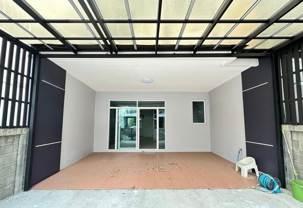 ขายทาวน์โฮมมีนบุรี-ร่มเกล้า : กัสโต้ ทาวน์โฮม รามคำแหง / 4 ห้องนอน (ขาย), Gusto Townhome Ramkhamhaeng / 4 Bedrooms (FOR SALE) AA322