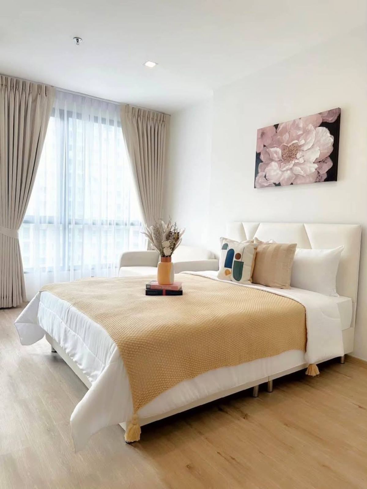 ให้เช่าคอนโดพัฒนาการ ศรีนครินทร์ : 8901♛เช่า 1 ห้องนอน♙เดอะริช พระราม 9-ศรีนครินทร์♜Airport Link หัวหมาก ∞099-5919653,065-9423251🜲Line@sureresidence