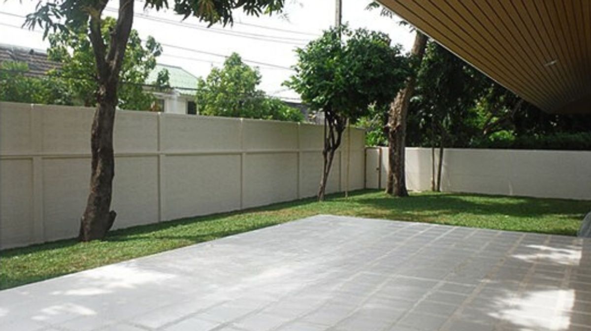 For RentHouseRatchadapisek, Huaikwang, Suttisan : Single house for rent Inthamara 3 Vibhavadi Rangsit Pradaphan, Saphan Khwai, near Chatuchak Weekend Market Near Paolo Hospital