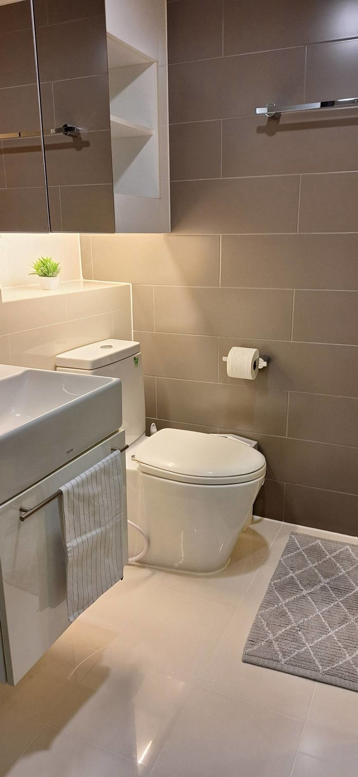 For RentCondoSukhumvit, Asoke, Thonglor : Ideo Morph 38 condo, beautiful room, complete furniture Ready to rent