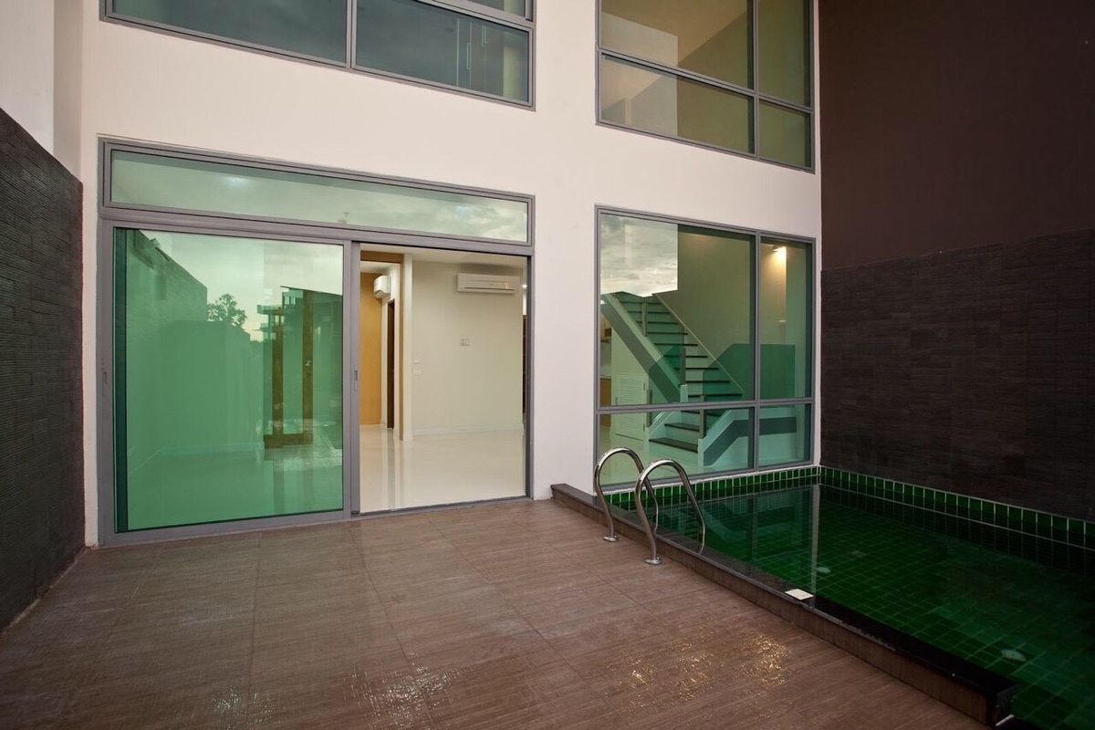 ขายคอนโดพัทยา บางแสน ชลบุรี สัตหีบ : ขาย/เช่า คอนโดสุดหรู ติดทะเล ทำเลทอง โครงการ คาซาลูนาพาราดิโซ