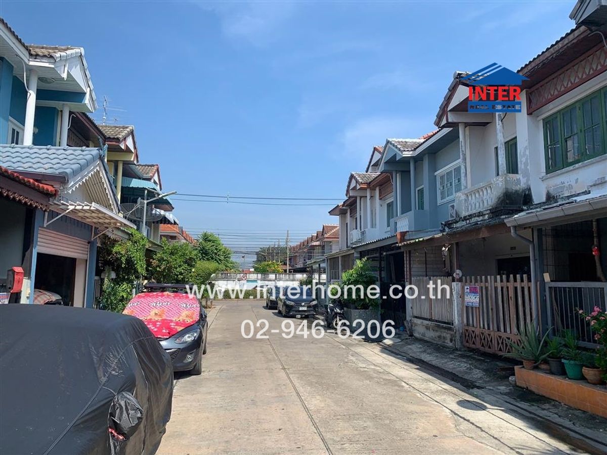 ขายทาวน์โฮมนวมินทร์ รามอินทรา : ทาวน์เฮ้าส์ 2 ชั้น 20 ตร.ว. หมู่บ้านวรารักษ์ รามอินทรา ใกล้แฟชั่นไอส์แลนด์ ซอยเลียบคลองสอง27 ถนนเลียบคลองสอง ถนนรามอินทรา เขตคลองสามวา กรุงเทพมหานคร