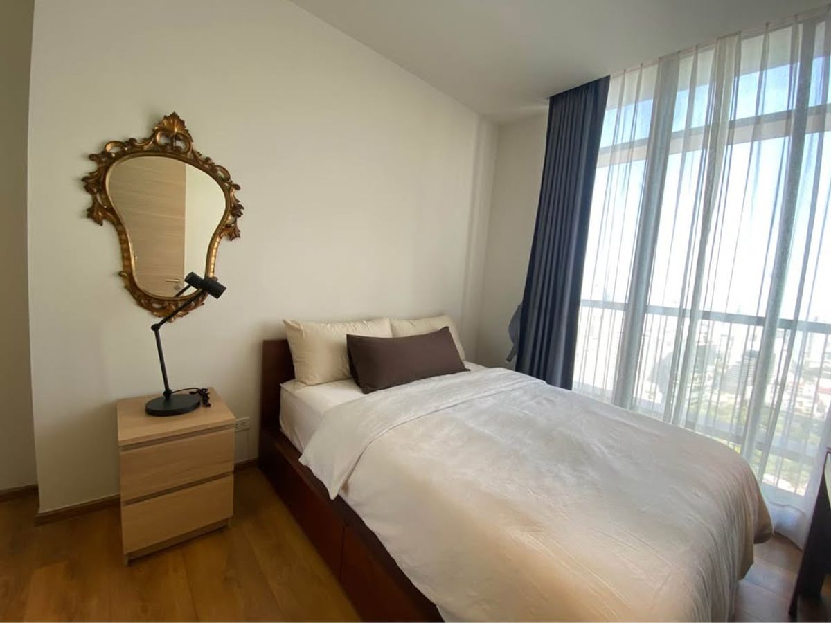 ให้เช่าคอนโดสุขุมวิท อโศก ทองหล่อ : คอนโด Park 24 ห้องสวย เฟอร์นิเจอร์ครบ พร้อมเช่าอยู่