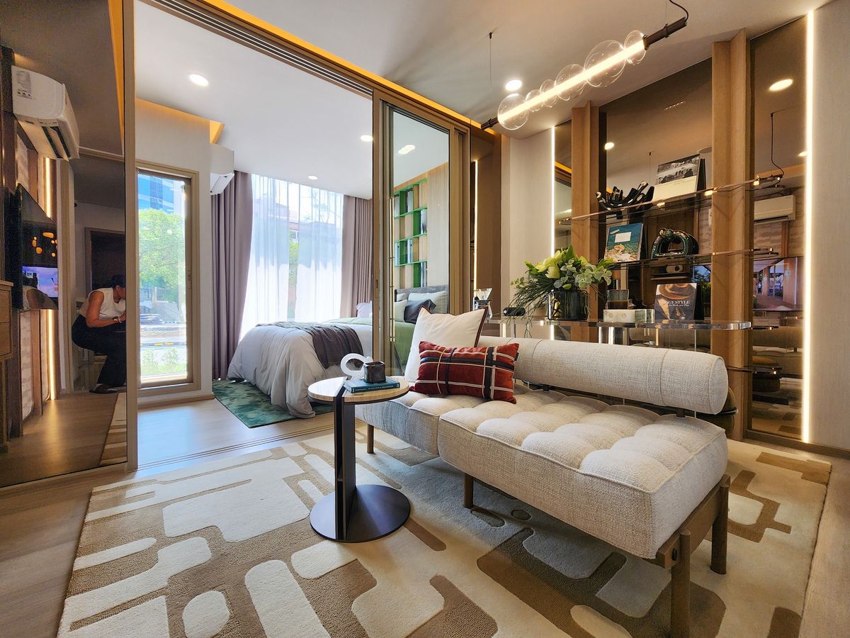 For SaleCondoSathorn, Narathiwat : ✨LIFE Sathorn -Narathiwat 22 Private Condo Central CBD 🌇 Starting 3.6 million baht | Appointment of the project Contact. 081-6548129 Mook (Sales)
