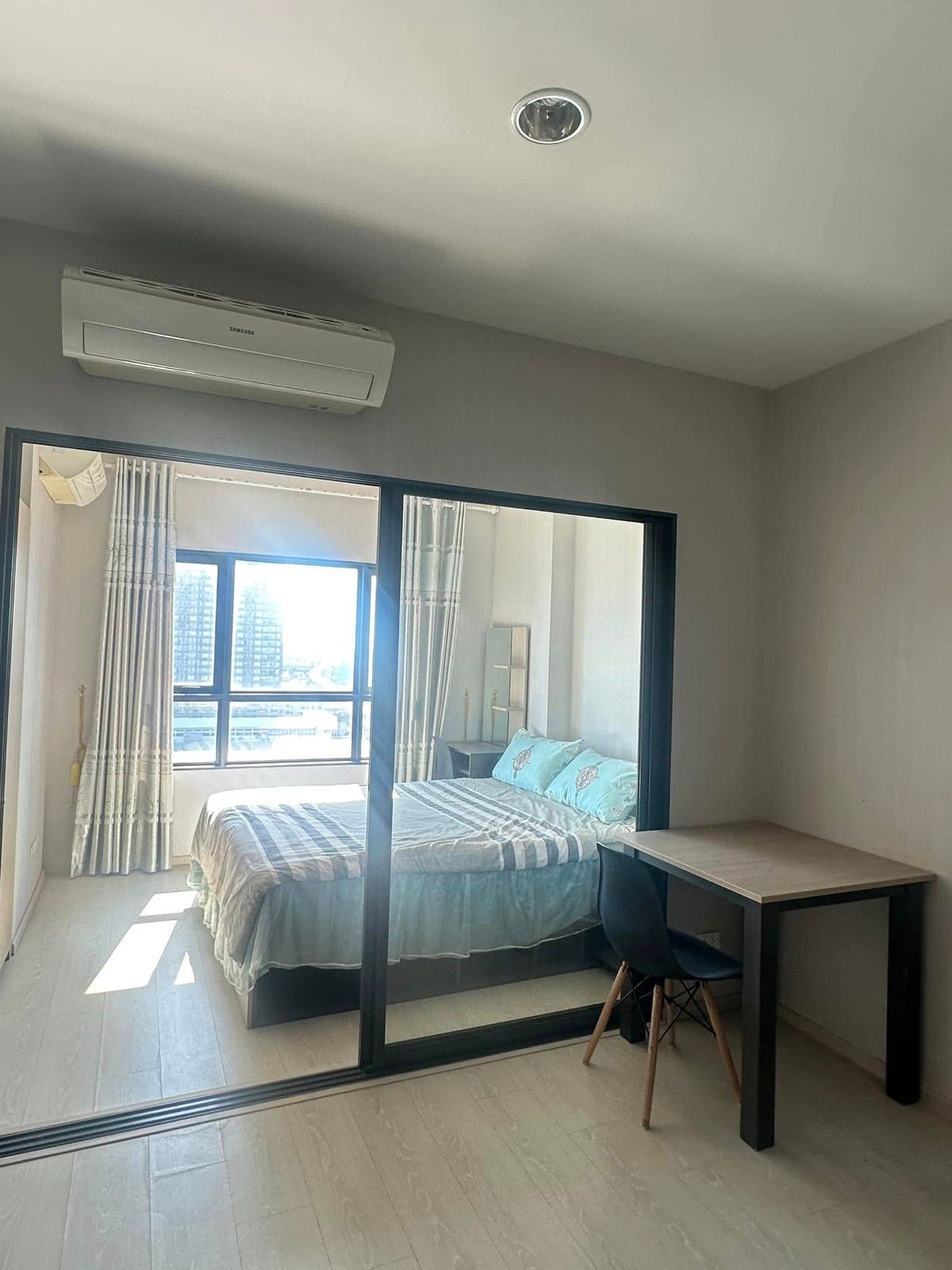 ขายคอนโดสมุทรปราการ สำโรง : ขายด่วนขาดทุน!!! คอนโด Ideo Sukhumvit 115 @BTSปู่เจ้า 1ห้องนอน 35ตรม. เฟอร์ครบ