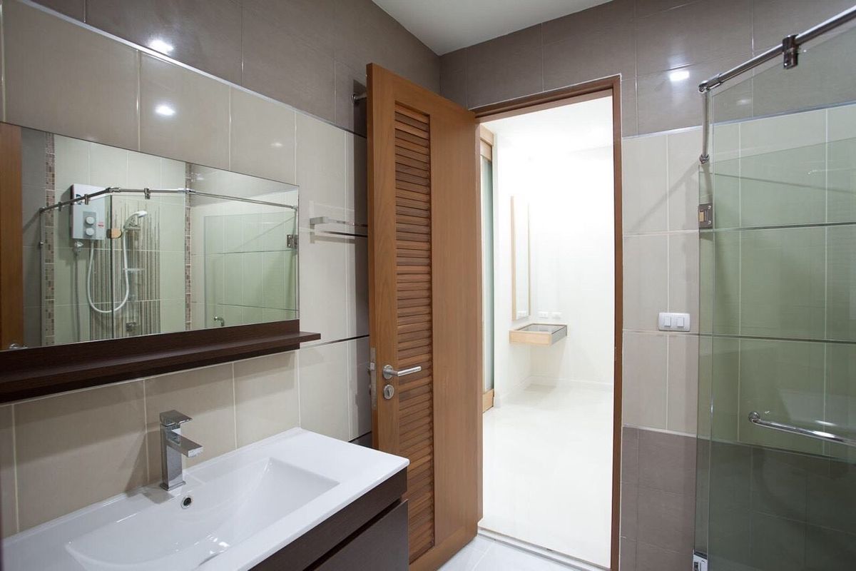 ขายคอนโดพัทยา บางแสน ชลบุรี สัตหีบ : ขาย/เช่า คอนโดสุดหรู ติดทะเล ทำเลทอง โครงการ คาซาลูนาพาราดิโซ