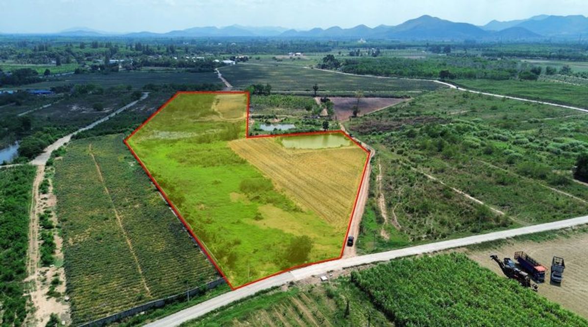 ขายที่ดินหัวหิน ประจวบคีรีขันธ์ : ที่ดิน 18-3-77 ไร่ ใกล้วัดห้วยมงคล ตำบลหินเหล็กไฟ อำเภอหัวหิน จังหวัดประจวบคีรีขันธ์