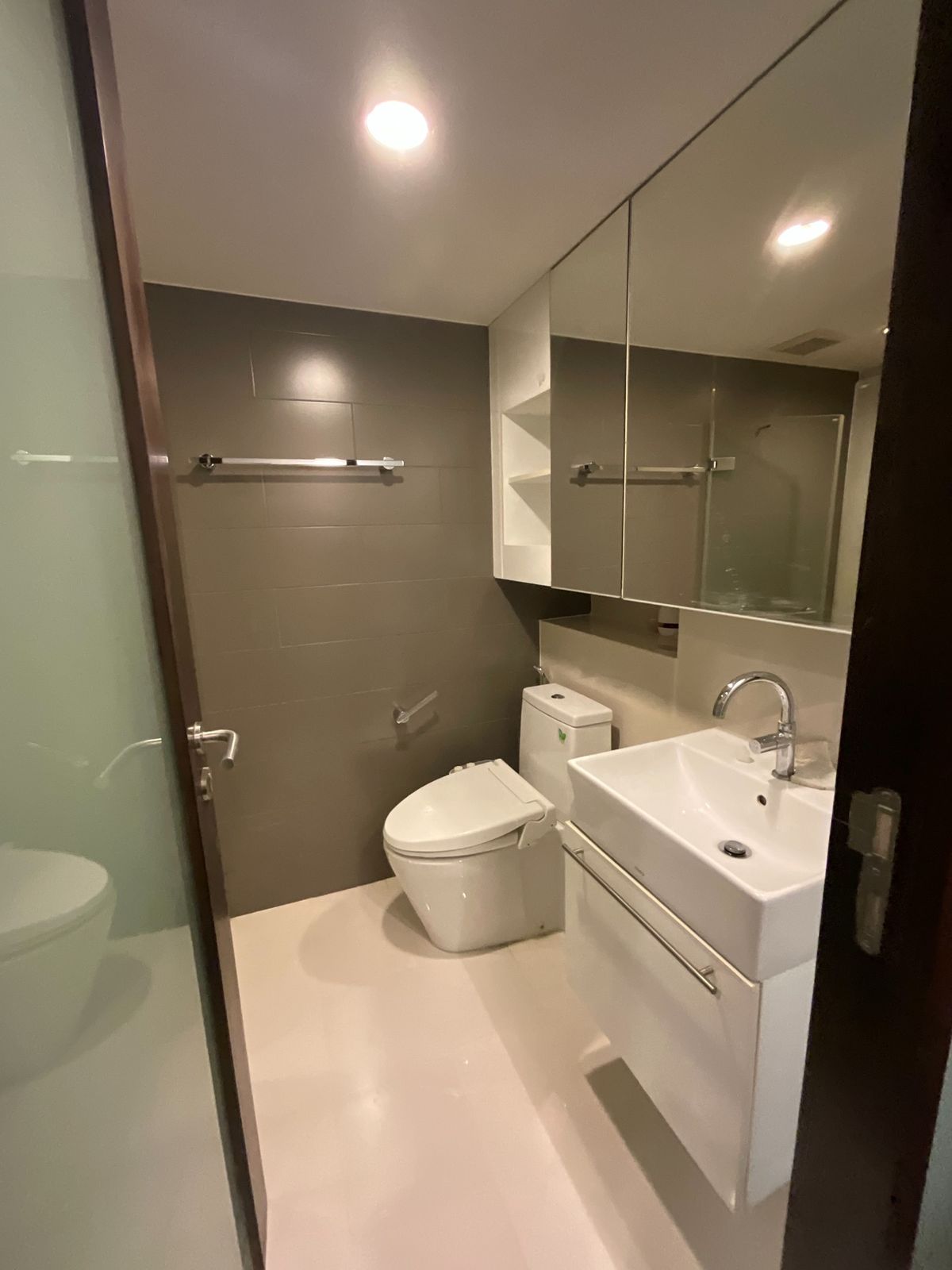 For RentCondoSukhumvit, Asoke, Thonglor : Ashton Morph 38 condo, beautiful room, complete furniture Ready to rent