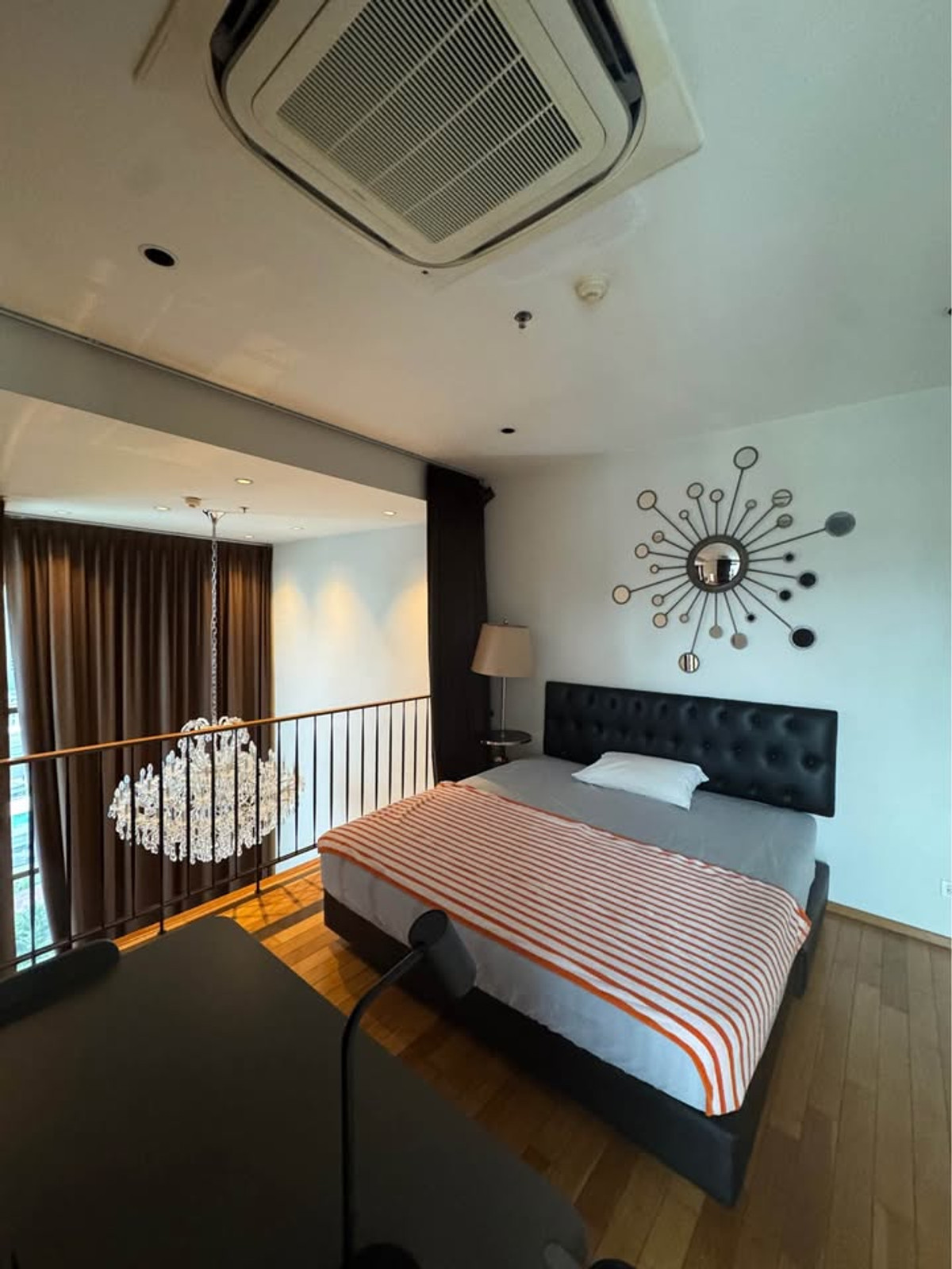 CondoSukhumvit, Asoke, Thonglor : The Emporio Place condo, beautiful room, complete furniture. Ready to rent