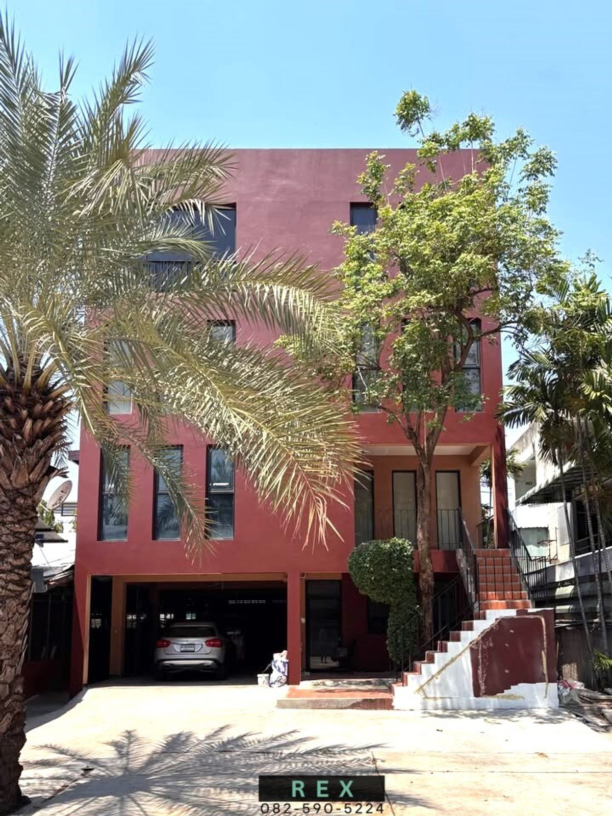 For RentHome OfficeOnnut, Udomsuk : Rental Standalone/Home Office Bangchak Punnawithi, 4th floor, 840 sq.m., near Bangchak BTS
