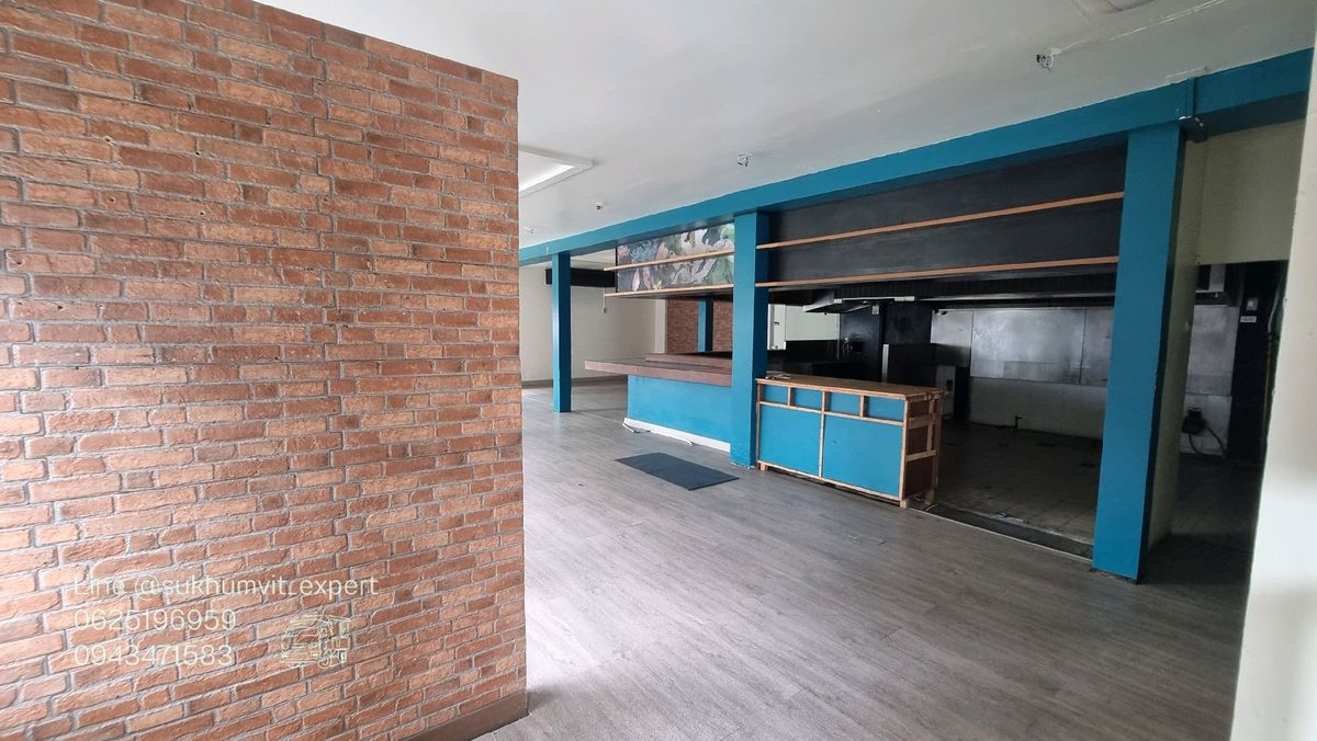 For RentRetail SpaceSukhumvit, Asoke, Thonglor : Thonglor for rent at 144 sqm. 180,000 baht, 2nd floor, suitable for restaurants, shops, showrooms in the area of ​​Thonglor.