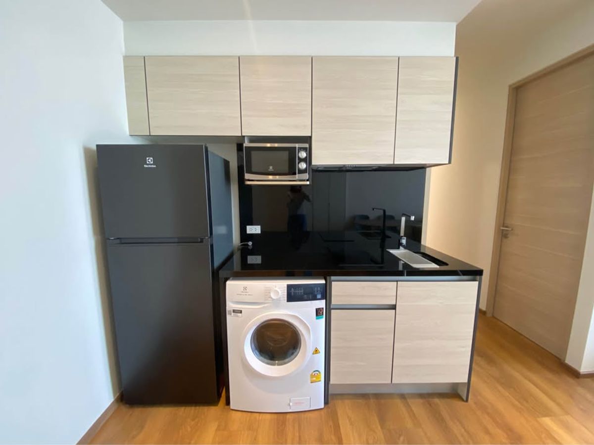 ให้เช่าคอนโดสุขุมวิท อโศก ทองหล่อ : คอนโด Park 24 ห้องสวย เฟอร์นิเจอร์ครบ พร้อมเช่าอยู่