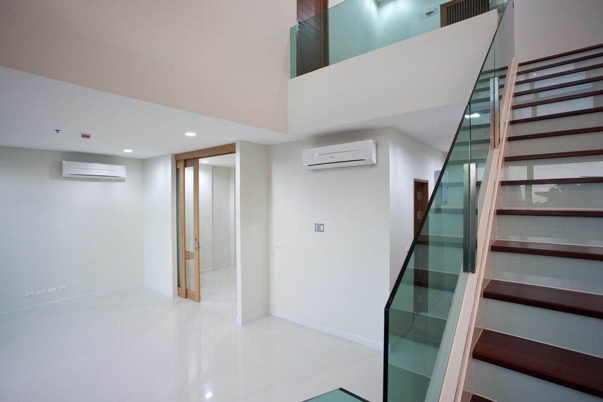 ขายคอนโดพัทยา บางแสน ชลบุรี สัตหีบ : ขาย/เช่า คอนโดสุดหรู ติดทะเล ทำเลทอง โครงการ คาซาลูนาพาราดิโซ