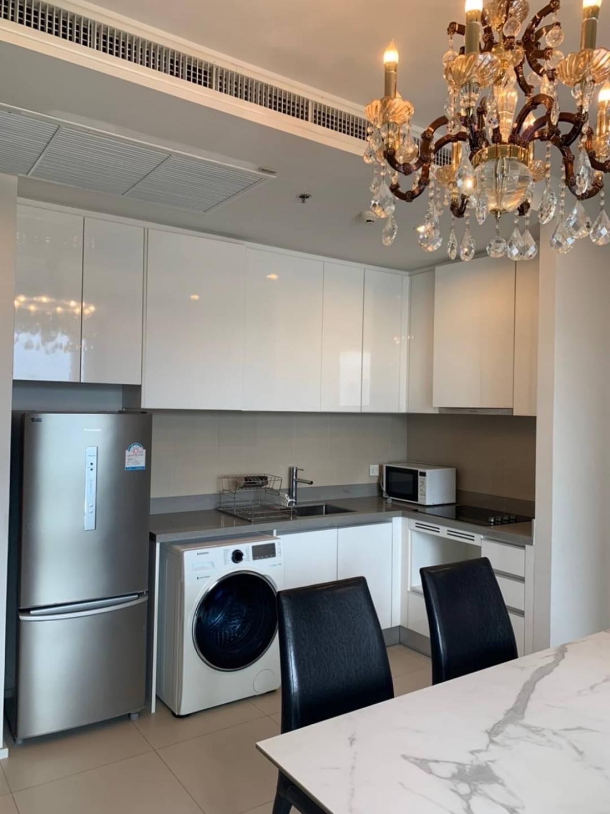 For SaleCondoLadprao, Central Ladprao : Outstanding with 2 bedrooms! M Ladprao Condo near BTS/MRT for only 10.9 million
Rent 32,000 baht/month with complete facilities, swimming pool - fitness!