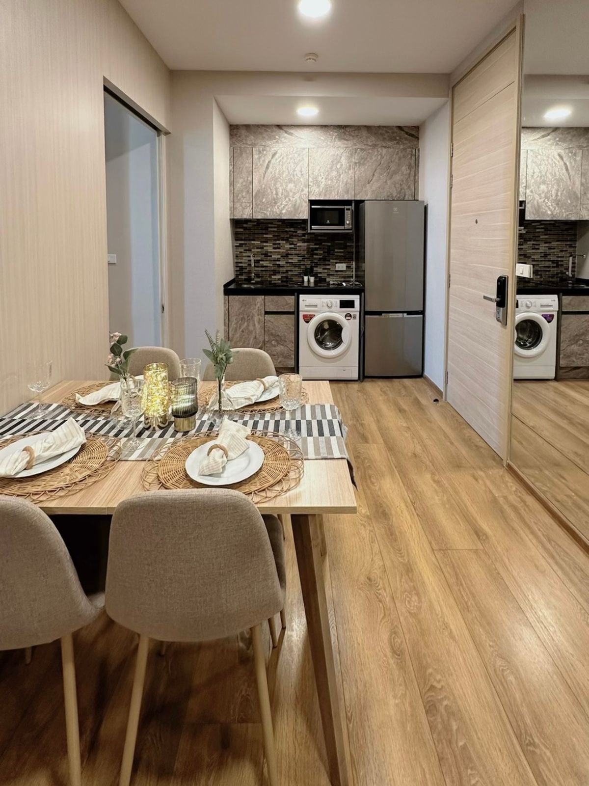 ให้เช่าคอนโดสุขุมวิท อโศก ทองหล่อ : ✨ Park 24 ห้องสวยว่างให้เช่า  ✨