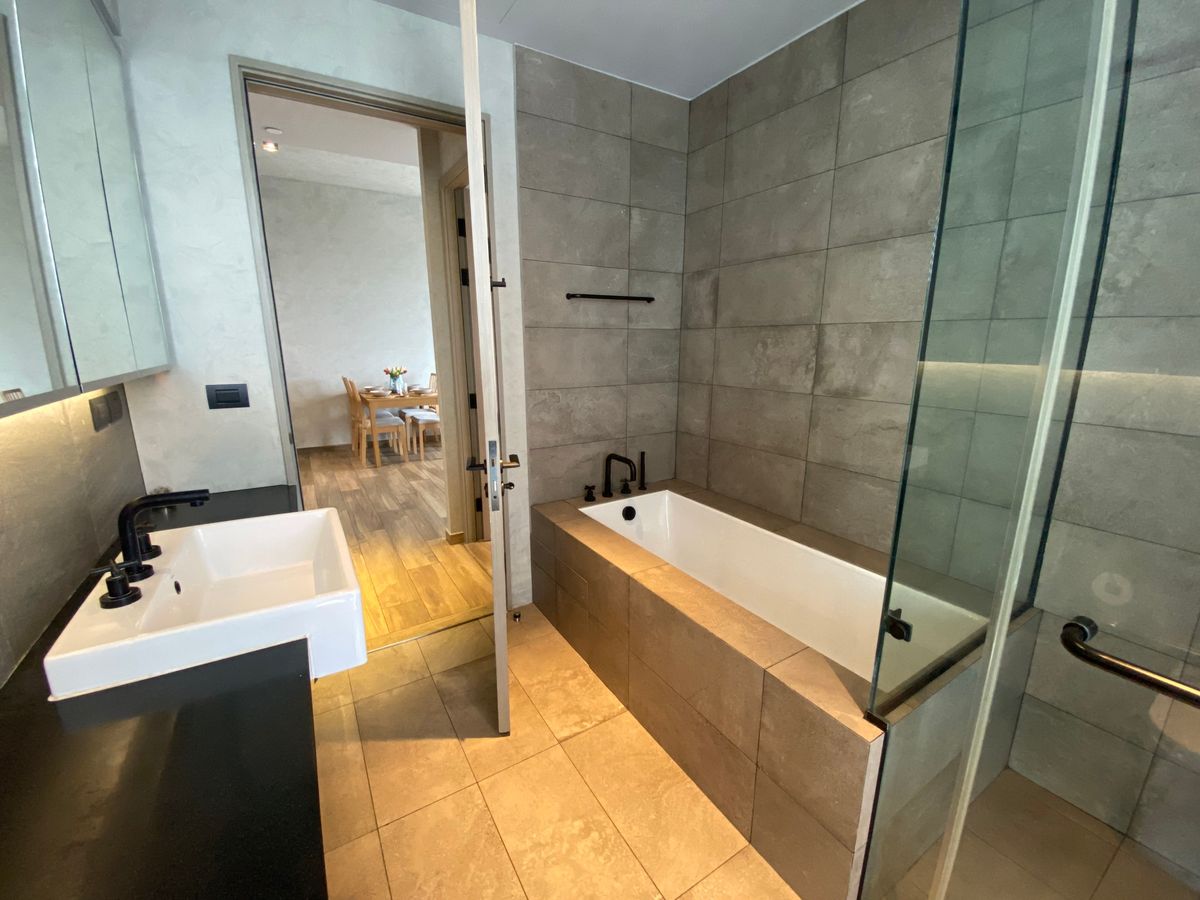 For RentCondoSukhumvit, Asoke, Thonglor : The Lofts Asoke Condo, beautiful room, complete furniture Ready to rent