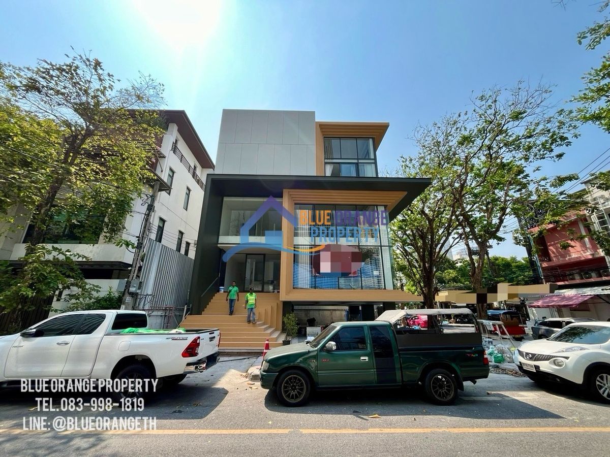ให้เช่าร้านค้า/ตลาดนัดสาทร นราธิวาส : ให้เช่าพื้นที่ธุรกิจ นราธิวาส/สาทร (BTS ช่องนนทรี 950m) เหมาะสำหรับ: ร้านอาหาร/ fine dining/ chef table /คลินิคความงาม/ สปา/ wellness/ ฯลฯ