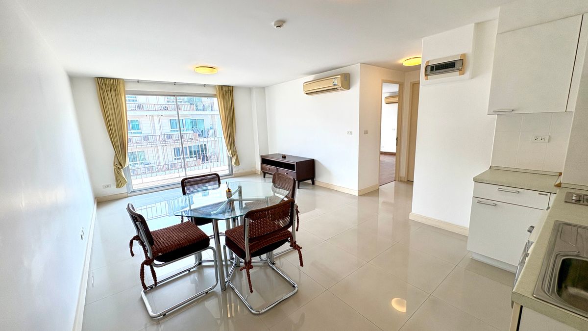 ขายคอนโดสุขุมวิท อโศก ทองหล่อ : ขาย The Clover ทองหล่อ เรียบหรู ไม่เคยอยู่ ห้องใหญ่ 70 ตร.ม. 2 นอน 2 น้ำ 